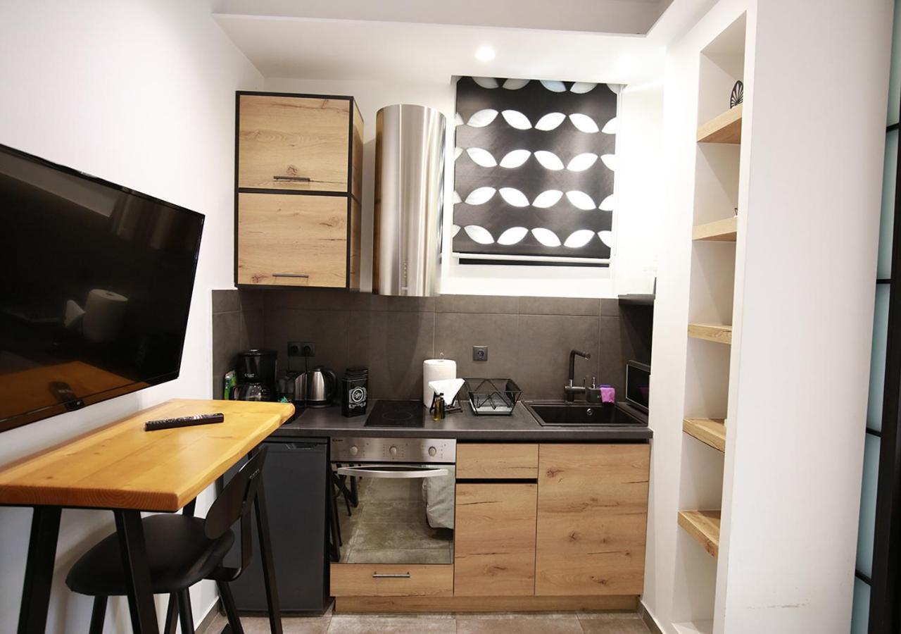 Emily In - Design Awarded Flat Syntagma E3 Apartment Athens