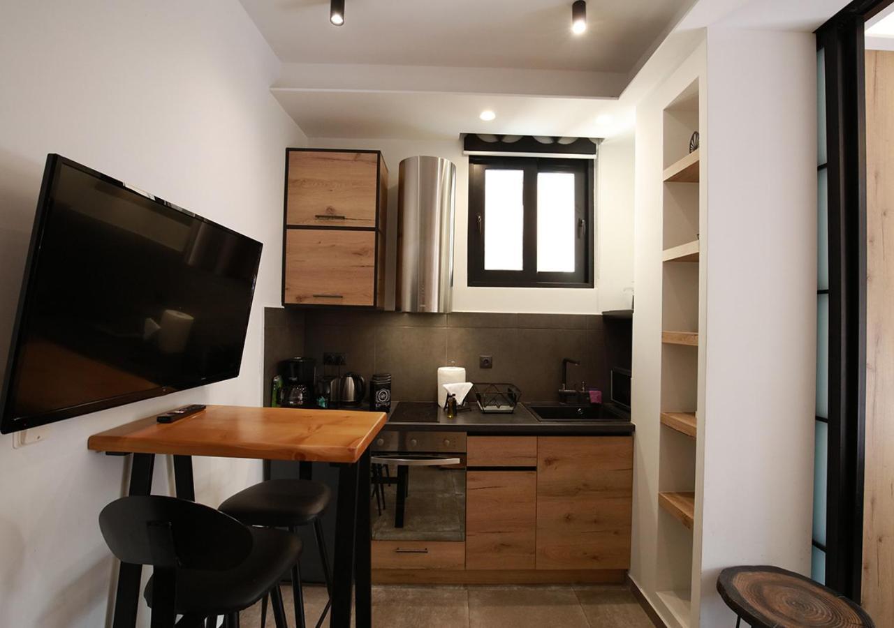 Apartment Emily In - Design Awarded Flat Syntagma E3 Athens