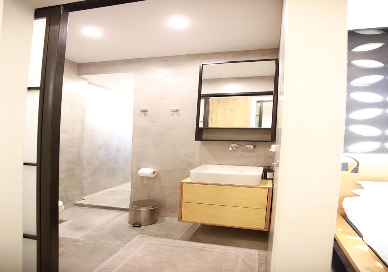 Emily In - Design Awarded Flat Syntagma E3 * Athens