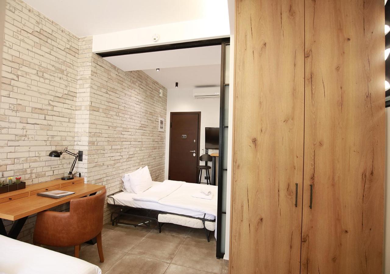 Emily In - Design Awarded Flat Syntagma E3 Apartment